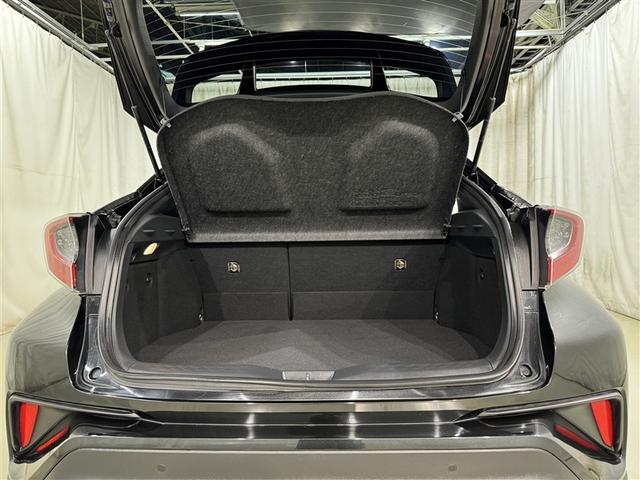 C-HR G 衝突被害軽減システム メモリーナビ フルセグ バックカメラ ETC CD ミュージックプレイヤー接続可 DVD再生 オートクルーズコントロール LEDヘッドランプ スマートキー キーレス ハイブリッド(30枚目)