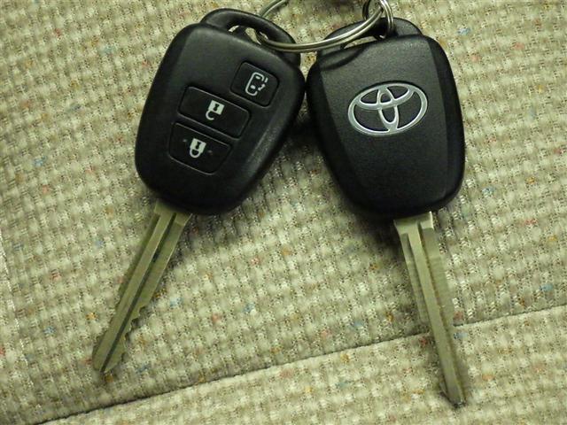 シエンタ ウェルキャブＸクルマイスシヨウ　福祉車両　衝突被害軽減システム　メモリーナビ　ワンセグ　ＣＤ　ミュージックプレイヤー接続可　電動スライドドア　キーレス　アイドリングストップ（21枚目）