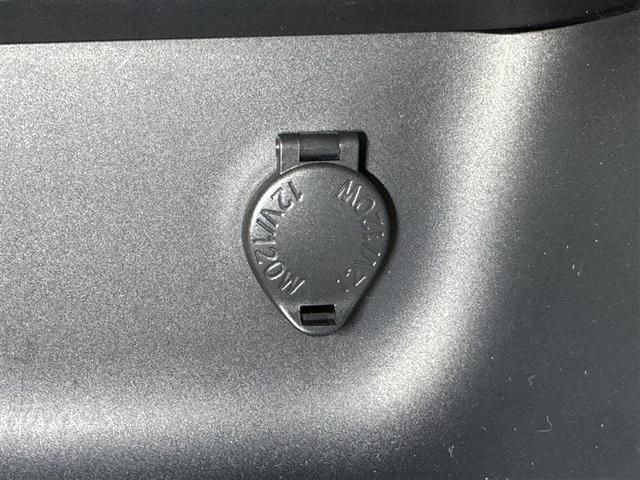 ヤリスクロス Ｚ　衝突被害軽減システム　メモリーナビ　バックカメラ　ＥＴＣ　ドラレコ　ミュージックプレイヤー接続可　電動シート　オートクルーズコントロール　ＬＥＤヘッドランプ　スマートキー　キーレス（19枚目）