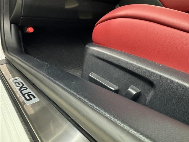 ＲＣ ＲＣ３００　Ｆスポーツ　衝突被害軽減システム　メモリーナビ　フルセグ　バックカメラ　ＥＴＣ　ＣＤ　ミュージックプレイヤー接続可　サンルーフ　革シート　電動シート　オートクルーズコントロール　ＬＥＤヘッドランプ　スマートキー（31枚目）