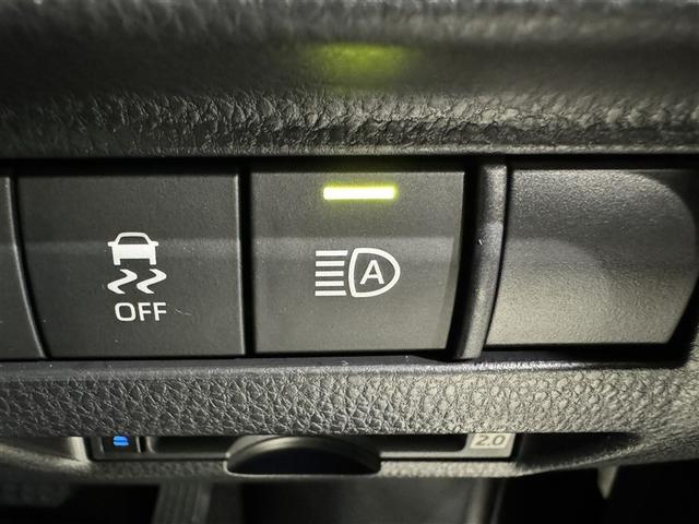 ハリアーハイブリッド Ｚ　レザーパッケージ　衝突被害軽減システム　メモリーナビ　フルセグ　バックカメラ　ＥＴＣ　ドラレコ　ミュージックプレイヤー接続可　革シート　電動シート　オートクルーズコントロール　ＬＥＤヘッドランプ　スマートキー　キーレス（26枚目）