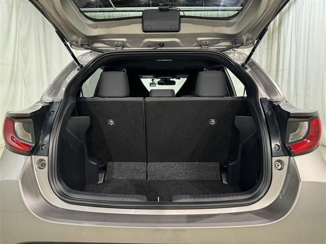 ヤリス Ｇ　衝突被害軽減システム　メモリーナビ　フルセグ　バックカメラ　ＥＴＣ　ドラレコ　ミュージックプレイヤー接続可　スマートキー　キーレス（28枚目）