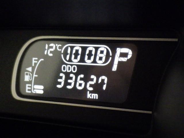 �ʐ^�B�e���̑��s�����ł��B�X�܊Ԃ̈ړ��Ȃǂő��s�������L�тĂ���ꍇ������܂��B