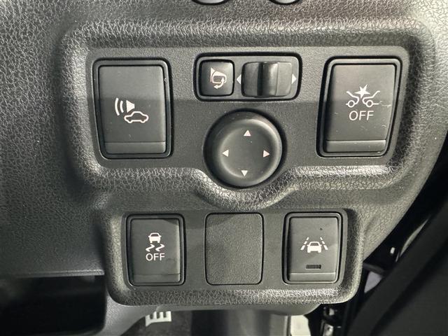 ノート ｅ－パワーニスモ　衝突被害軽減システム　メモリーナビ　フルセグ　バックカメラ　ＥＴＣ　ＣＤ　ミュージックプレイヤー接続可　ＤＶＤ再生　オートクルーズコントロール　ＬＥＤヘッドランプ　スマートキー　キーレス　ハイブリッド（18枚目）