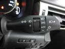 【オートライト】車外の明るさに応じて、自動的にライトの点灯・消灯をしてくれます。