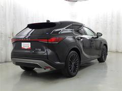 「バックフォルム」です。トランク・ラゲッジスペースには、多くの荷物を入れることが可能です。 7