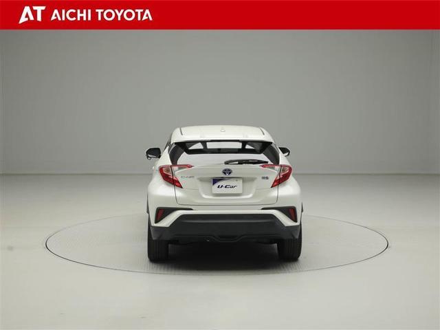 Ｃ－ＨＲ Ｇ　運転席エアバック　ＤＶＤ再生機能　１オーナー車　Ｂカメラ　助手席エアバック　サイドカーテンエアバック　横滑り防止装置付　ハーフレザーシート　キーフリーシステム　メディアプレイヤー接続　スマートキー（5枚目）