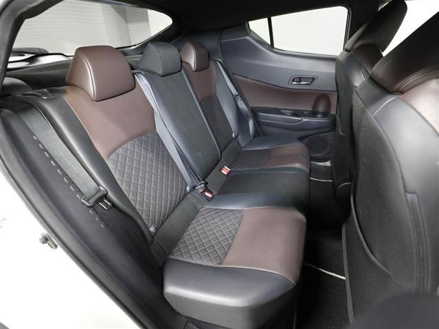 もちろん後席もきれいにリフレッシュ済み☆徹底洗浄、消臭・除菌も実施済みです。是非ご覧になってください♪