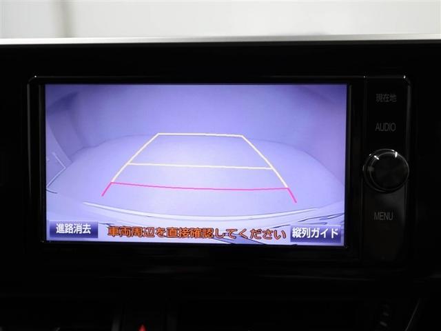 バックモニター装着車は後退時の強い味方です♪車庫入れや縦列駐車の際、後退操作の参考になるガイドラインをナビ画面に表示します。