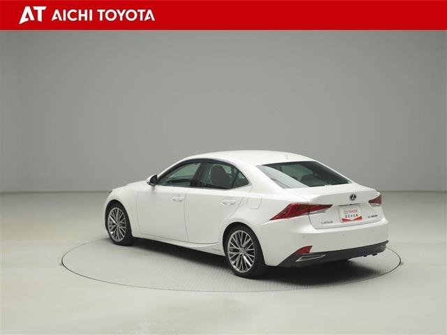 IS IS300h バージョンL 衝突被害軽減 パワーウィンドウ ETC車載器 1オーナー オートクルーズ サイドSRS パワーステアリング 電動シート キーレス TVナビ DVD AC 盗難防止システム 横滑り防止機能 エアバッグ(4枚目)