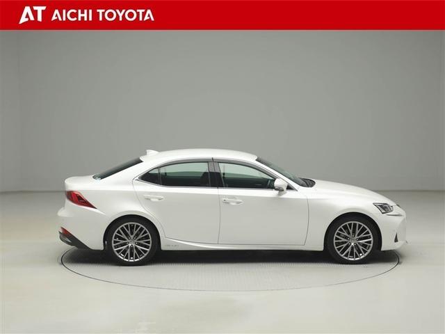 IS IS300h バージョンL 衝突被害軽減 パワーウィンドウ ETC車載器 1オーナー オートクルーズ サイドSRS パワーステアリング 電動シート キーレス TVナビ DVD AC 盗難防止システム 横滑り防止機能 エアバッグ(7枚目)