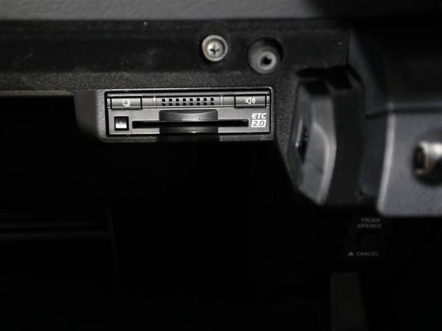 IS IS300h バージョンL 衝突被害軽減 パワーウィンドウ ETC車載器 1オーナー オートクルーズ サイドSRS パワーステアリング 電動シート キーレス TVナビ DVD AC 盗難防止システム 横滑り防止機能 エアバッグ(26枚目)