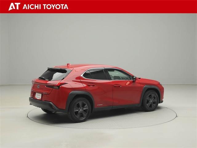 UX UX250h バージョンC バックモニター 地デジ 盗難防止システム LED キーレス ETC AUX スマートキー ナビ&TV 電動シート ESC アルミホイール DVD メモリーナビ ABS エアバッグ サイドエアバッグ(6枚目)