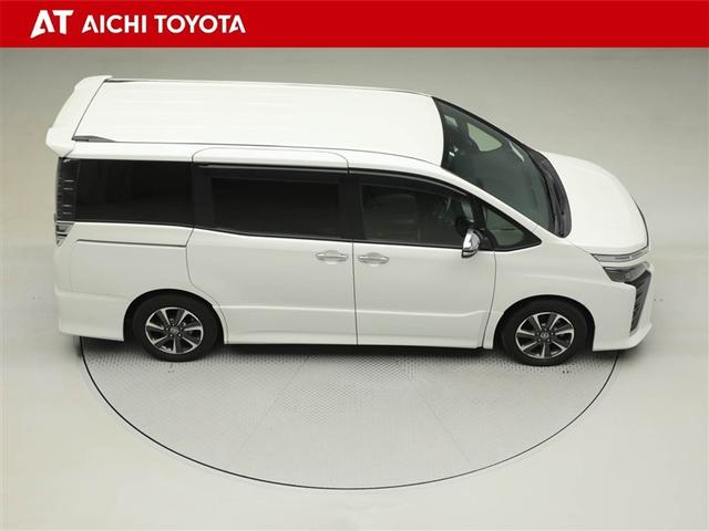 ヴォクシー ZS 煌III プリクラッシュ スマートキ アイスト DVD再生機能 横滑り防止装置 ナビTV アルミ 三列シート WAC 盗難防止 オートエアコン キーレス ETC装備 パワステ メモリナビ クルコン ABS(15枚目)