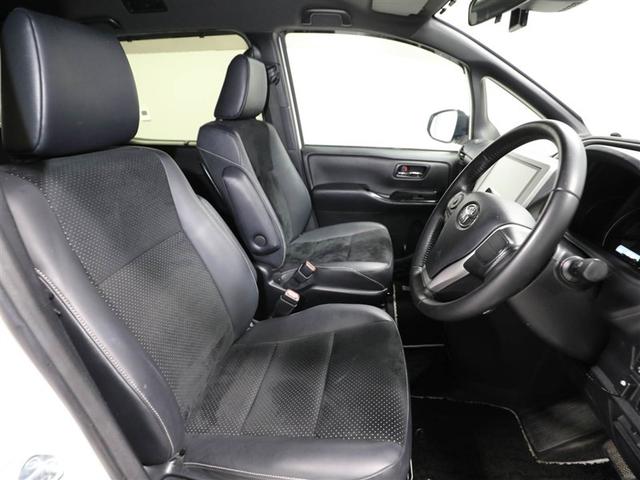 ヴォクシー ZS 煌III プリクラッシュ スマートキ アイスト DVD再生機能 横滑り防止装置 ナビTV アルミ 三列シート WAC 盗難防止 オートエアコン キーレス ETC装備 パワステ メモリナビ クルコン ABS(19枚目)