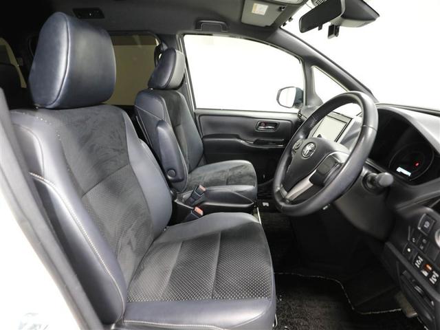 ヴォクシー ZS 煌III プリクラッシュ スマートキ アイスト DVD再生機能 横滑り防止装置 ナビTV アルミ 三列シート WAC 盗難防止 オートエアコン キーレス ETC装備 パワステ メモリナビ クルコン ABS(19枚目)