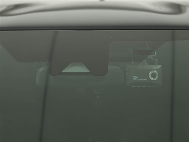 ヤリスクロス ハイブリッドＺ　ドライブレコーダ　インテリジェントキー　アルミホイル　ＬＥＤライト　１オ－ナ－　リアカメラ　クルーズコントロール　横滑り防止システム　ナビＴＶ　メモリーナビゲーション　電動シ－ト　パワステ　キーフリー（28枚目）