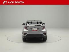 ハイブリッド車を買うならトヨタの『ＴＯＹＯＴＡ認定中古車』！保証は、初度登録年月より起算して１０年間、累計走行距離２０万キロ迄。更に、ロングラン保証が１年付で安心安全です♪ 5