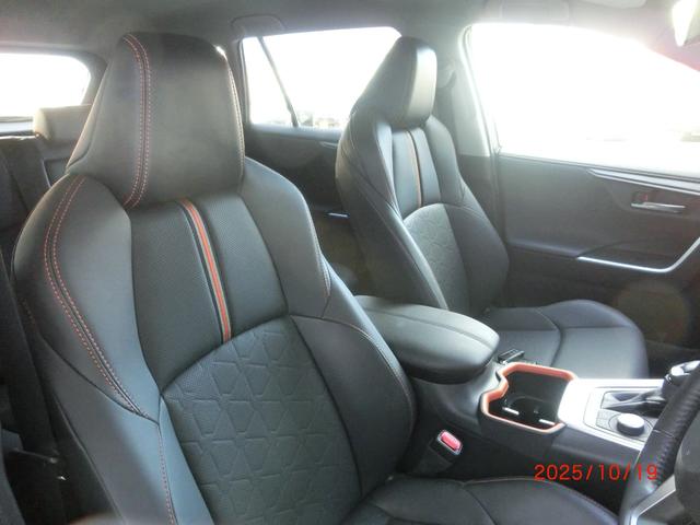 ＲＡＶ４ アドベンチャー　純正ディスプレイオーディオ　ブラインドスポットモニター　パワーバックドア　パワーシート　シートヒーター　レーダークルーズ　ＬＥＤヘッドライト　ＥＴＣ（13枚目）