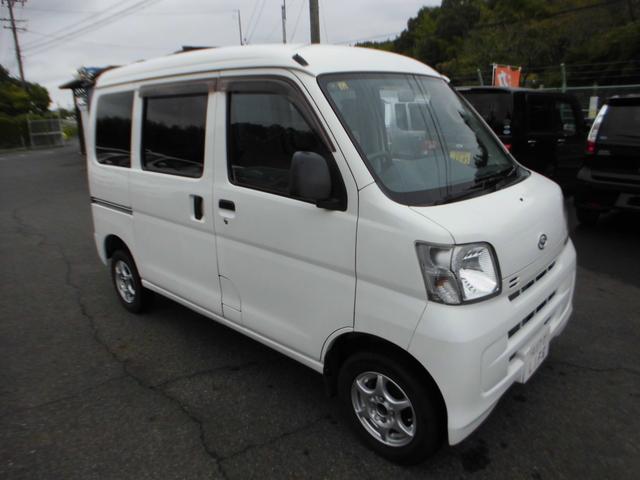 ハイゼットカーゴ スペシャル　ハイルーフ　４ＡＴ　スモークガラス　車検整備付　エアコン　パワステ　集中ロック　アルミホイール（8枚目）