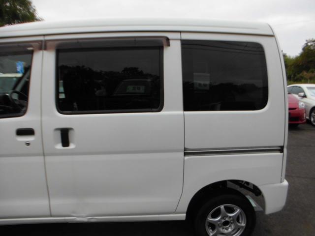 ハイゼットカーゴ スペシャル　ハイルーフ　４ＡＴ　スモークガラス　車検整備付　エアコン　パワステ　集中ロック　アルミホイール（15枚目）