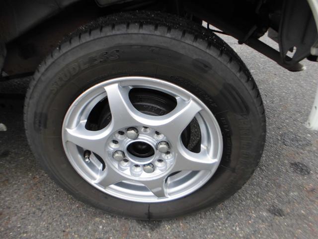 ハイゼットカーゴ スペシャル　ハイルーフ　４ＡＴ　スモークガラス　車検整備付　エアコン　パワステ　集中ロック　アルミホイール（45枚目）