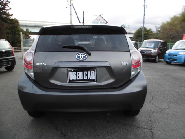 アクア Ｓ　ナビ　ＴＶ　ＥＴＣ　シートヒーター　スマートキー　プッシュスタート　ＣＤ／ＤＶＤ（11枚目）