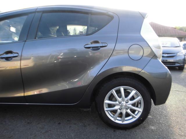 アクア Ｓ　ナビ　ＴＶ　ＥＴＣ　シートヒーター　スマートキー　プッシュスタート　ＣＤ／ＤＶＤ（17枚目）