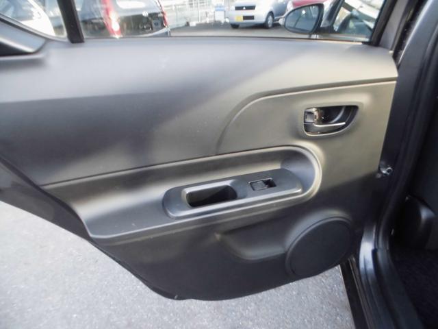 アクア Ｓ　ナビ　ＴＶ　ＥＴＣ　シートヒーター　スマートキー　プッシュスタート　ＣＤ／ＤＶＤ（42枚目）