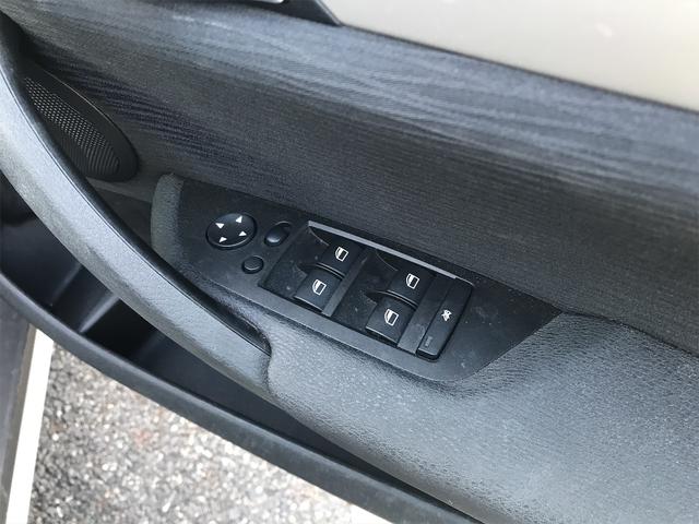 sDrive 18i ナビ テレビ ETC スマートキー 17インチアルミ ディーラー車 右ハンドル オートエアコン CD(3枚目)