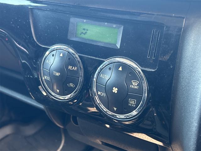 レジアスバン 　Ｓ－ＧＬ　ナビ　ＴＶ　レーンアシスト　両側スライドドア　オートライト　電動格納ミラー　ＡＴ　アルミホイール　ＣＤ　ＤＶＤ再生　エアコン　パワーウィンドウ　運転席エアバッグ（7枚目）