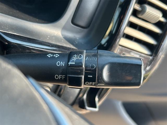 レジアスバン 　Ｓ－ＧＬ　ナビ　ＴＶ　レーンアシスト　両側スライドドア　オートライト　電動格納ミラー　ＡＴ　アルミホイール　ＣＤ　ＤＶＤ再生　エアコン　パワーウィンドウ　運転席エアバッグ（11枚目）