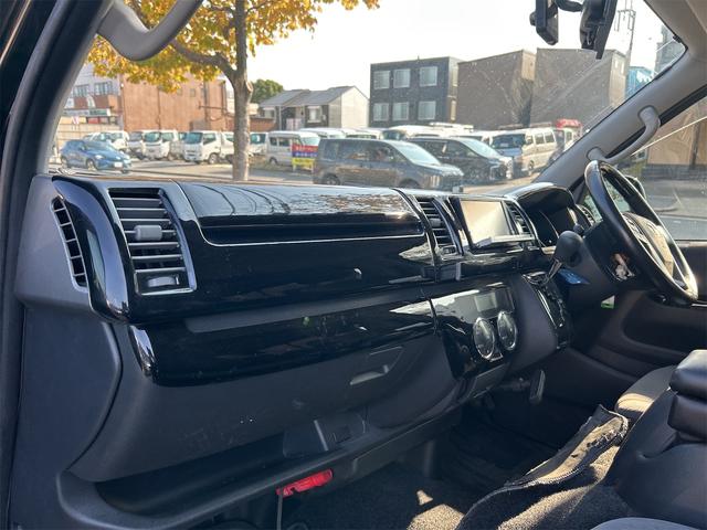 レジアスバン 　Ｓ－ＧＬ　ナビ　ＴＶ　レーンアシスト　両側スライドドア　オートライト　電動格納ミラー　ＡＴ　アルミホイール　ＣＤ　ＤＶＤ再生　エアコン　パワーウィンドウ　運転席エアバッグ（28枚目）