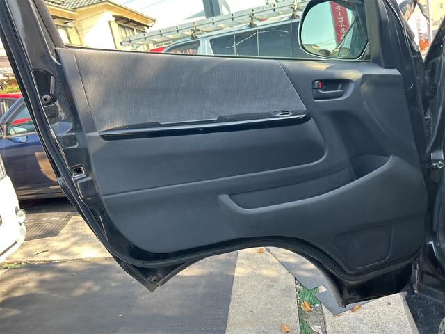 レジアスバン 　Ｓ－ＧＬ　ナビ　ＴＶ　レーンアシスト　両側スライドドア　オートライト　電動格納ミラー　ＡＴ　アルミホイール　ＣＤ　ＤＶＤ再生　エアコン　パワーウィンドウ　運転席エアバッグ（50枚目）