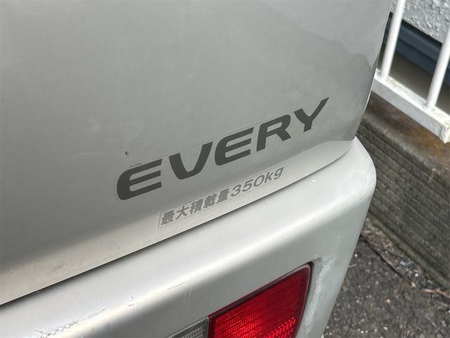 エブリイ ＰＣ　ＡＴ　ドライブレコーダー　両側スライドドア　キーレスエントリー　盗難防止システム　エアコン　パワーステアリング　パワーウィンドウ　運転席エアバッグ　助手席エアバッグ　衝突安全ボディ（9枚目）