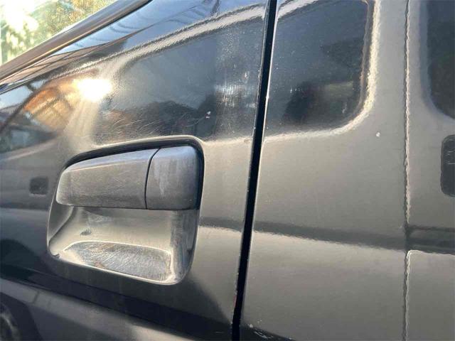 ハイエースバン ＤＸ　ＧＬパッケージ　ドライブレコーダー　ＥＴＣ　バックカメラ　ナビ　ＴＶ　両側スライドドア　キーレスエントリー　電動格納ミラー　ＣＶＴ　ＣＤ　ＵＳＢ　ミュージックプレイヤー接続可　エアコン　パワーステアリング（27枚目）