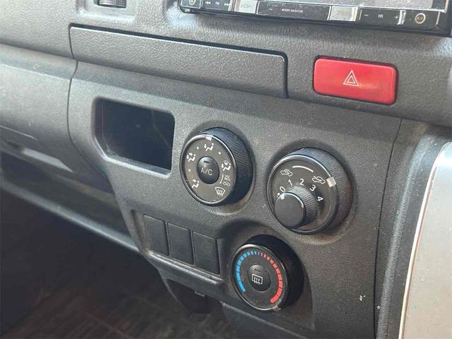 ハイエースバン ＤＸ　ＧＬパッケージ　ドライブレコーダー　ＥＴＣ　バックカメラ　ナビ　ＴＶ　両側スライドドア　キーレスエントリー　電動格納ミラー　ＣＶＴ　ＣＤ　ＵＳＢ　ミュージックプレイヤー接続可　エアコン　パワーステアリング（39枚目）