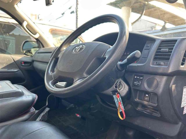 ハイエースバン ＤＸ　ＧＬパッケージ　ドライブレコーダー　ＥＴＣ　バックカメラ　ナビ　ＴＶ　両側スライドドア　キーレスエントリー　電動格納ミラー　ＣＶＴ　ＣＤ　ＵＳＢ　ミュージックプレイヤー接続可　エアコン　パワーステアリング（46枚目）