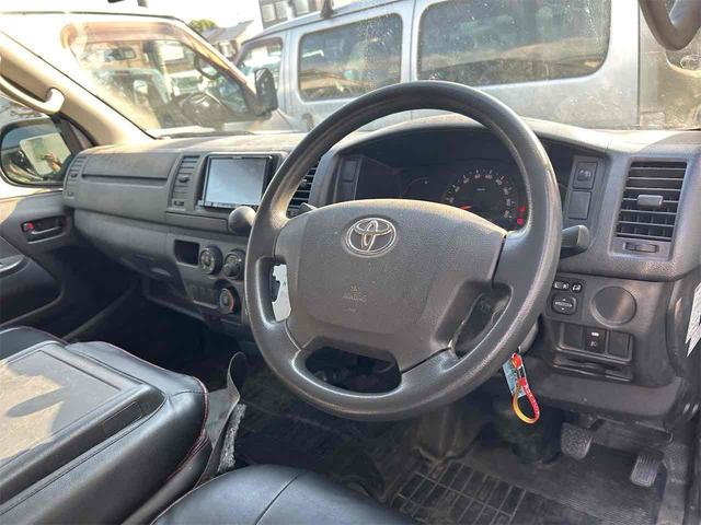 ハイエースバン ＤＸ　ＧＬパッケージ　ドライブレコーダー　ＥＴＣ　バックカメラ　ナビ　ＴＶ　両側スライドドア　キーレスエントリー　電動格納ミラー　ＣＶＴ　ＣＤ　ＵＳＢ　ミュージックプレイヤー接続可　エアコン　パワーステアリング（47枚目）