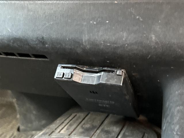 ハイエースバン ＤＸ　ＧＬパッケージ　ドライブレコーダー　ＥＴＣ　バックカメラ　ナビ　ＴＶ　両側スライドドア　キーレスエントリー　電動格納ミラー　ＣＶＴ　ＣＤ　ＵＳＢ　ミュージックプレイヤー接続可　エアコン　パワーステアリング（51枚目）