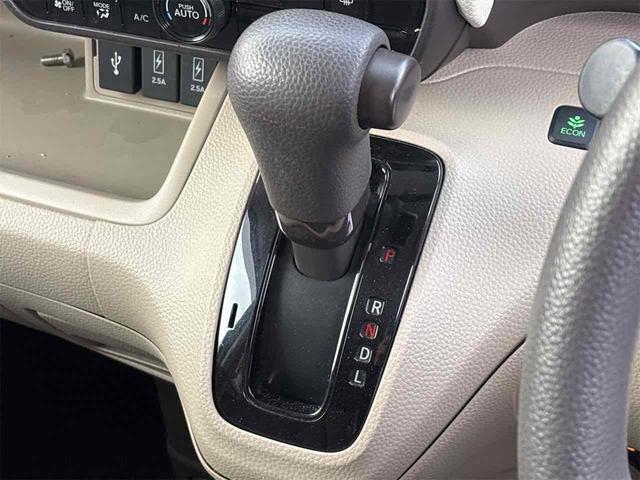 Ｎ－ＢＯＸ Ｇ・Ｌホンダセンシング　ＥＴＣ　バックカメラ　両側スライド・片側電動　ナビ　ＴＶ　クリアランスソナー　オートクルーズコントロール　レーンアシスト　衝突被害軽減システム　オートライト　スマートキー　アイドリングストップ（7枚目）