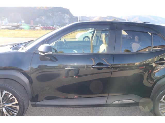 ヤリスクロス ハイブリッドＺ　１年保証付　スマートアシスト　自社ユーザー様下取車　ワンオーナー　４ＷＤ　純正ナビ　地デジ　ブルートゥース　全方位カメラ　前後ドラレコ　左右シートヒーター　ＬＥＤヘッド　クルコン　スマートキー　禁煙車（16枚目）