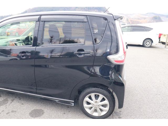 デイズ ハイウェイスター　Ｘ　１年保証付　スマートアシスト　アラウンドヴューモニター　純正ナビ　フルセグＴＶ　ブルートゥース　スマートキー　禁煙車（14枚目）