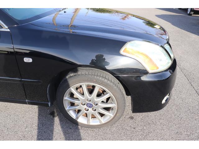 マークIIブリット ２．０ｉＲ　リミテッド　純正ＤＶＤナビ　ＨＩＤヘッド　純正１７インチアルミ　キーレスキー　禁煙車（6枚目）