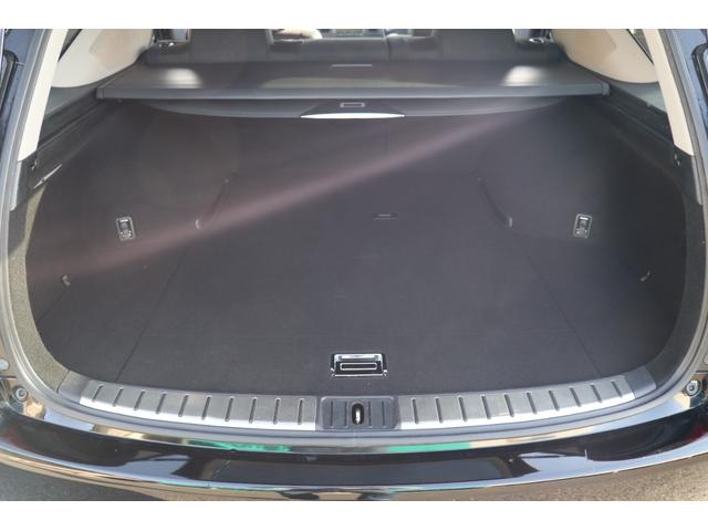 マークIIブリット ２．０ｉＲ　リミテッド　純正ＤＶＤナビ　ＨＩＤヘッド　純正１７インチアルミ　キーレスキー　禁煙車（16枚目）