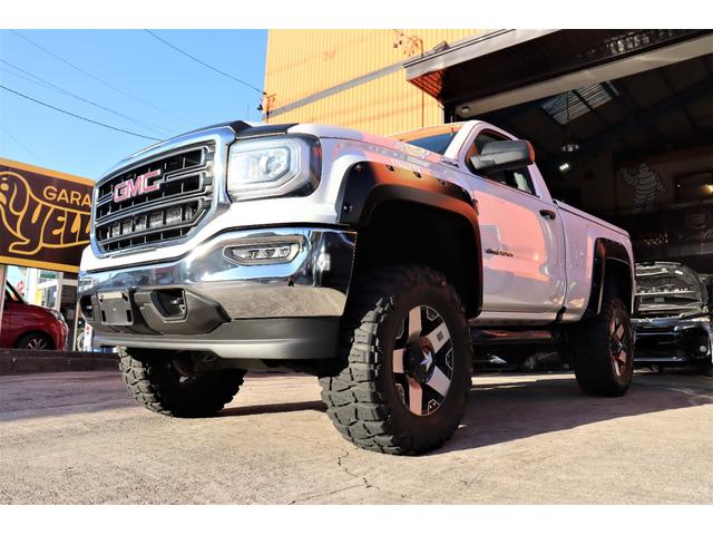 ＧＭＣシエラ ベースグレード　２０１６年　新車並行　５．３Ｌ　ショートベッド　レギュラーキャブ　４×４　社外ナビ　バックカメラ　リフトアップ　ベンチシート（5枚目）
