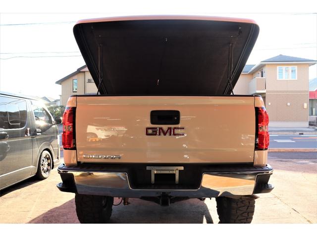 ＧＭＣシエラ ベースグレード　２０１６年　新車並行　５．３Ｌ　ショートベッド　レギュラーキャブ　４×４　社外ナビ　バックカメラ　リフトアップ　ベンチシート（10枚目）