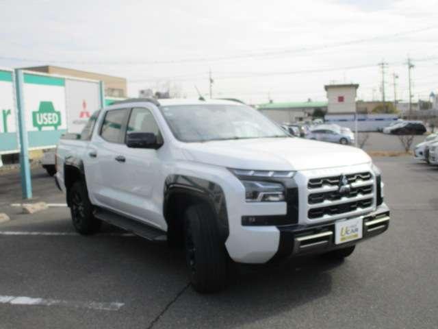 �{�f�B�[�J���̓z���C�g�_�C�������h�ł��B