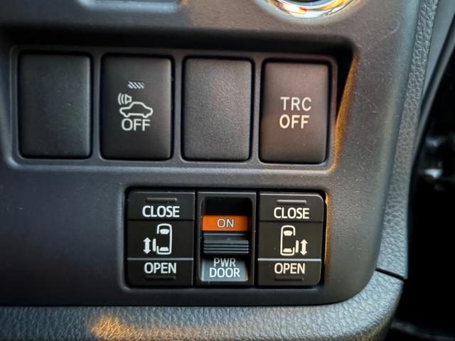 ヴォクシー ハイブリッドV ハイブリッド モデリスタフルエアロ 7人乗りキャプテンシート 両側電動スライドドア SDナビ バックカメラ ETC 左右独立エアコン リアオートエアコン 運転席&助手席シートヒーター おくだけ充電(29枚目)