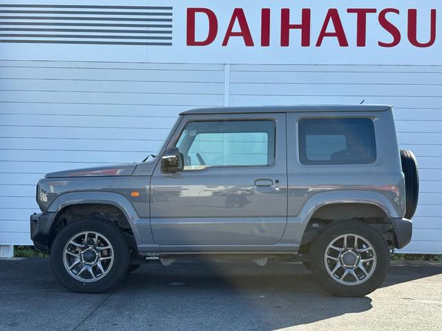 ジムニー ＸＣ　４ＷＤ　４ＡＴ　１オーナー　ディスプレイオーディオ　バックカメラ　運転席＆助手席シートヒーター　ＣＤ／ＤＶＤ　Ｂｌｕｅｔｏｏｔｈ　ＥＴＣ　ＡＴタイヤ＆１６インチ純正アルミ　ＬＥＤヘッドライト（7枚目）